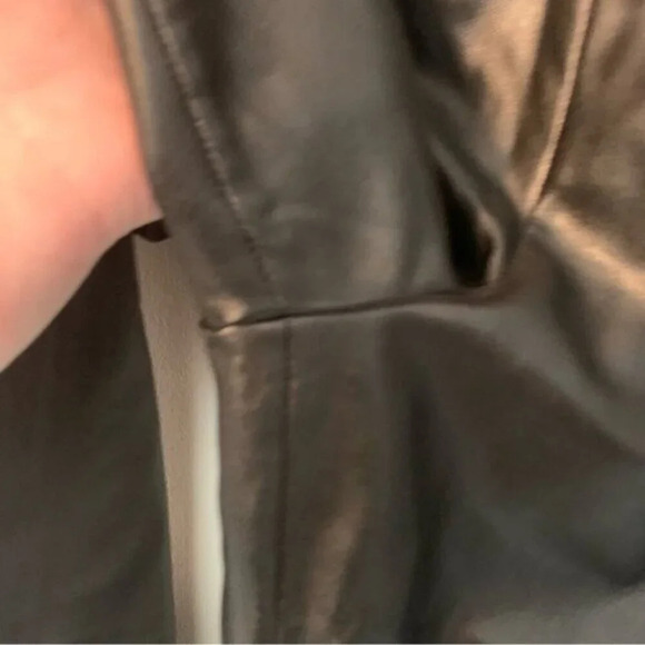 Aritzia Wilfred Free Daria Pant High-waisted UnReal Leather leggings M - Picture 10 of 13